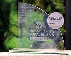 ‘Victoires des leaders du capital humain’ trophy (photo)