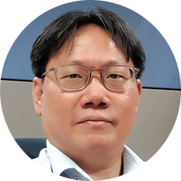 Dominic Tay Cho Seng, Central Maintenance Manager, Ang Mo Kio (Singapore) (portrait)